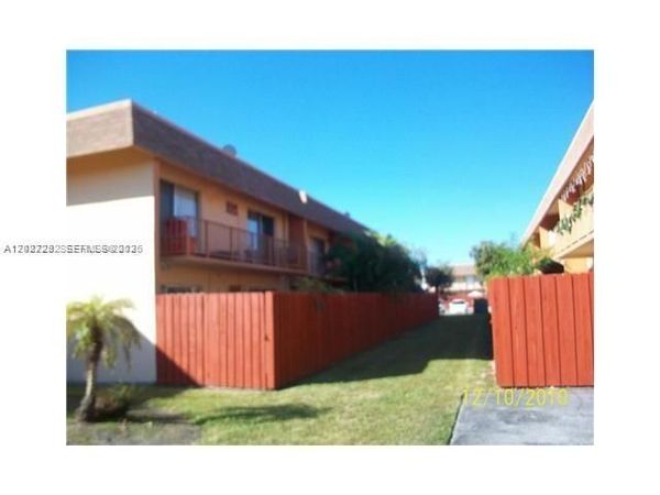 890 SW 129th Pl , Unit 208, Miami, FL 33184