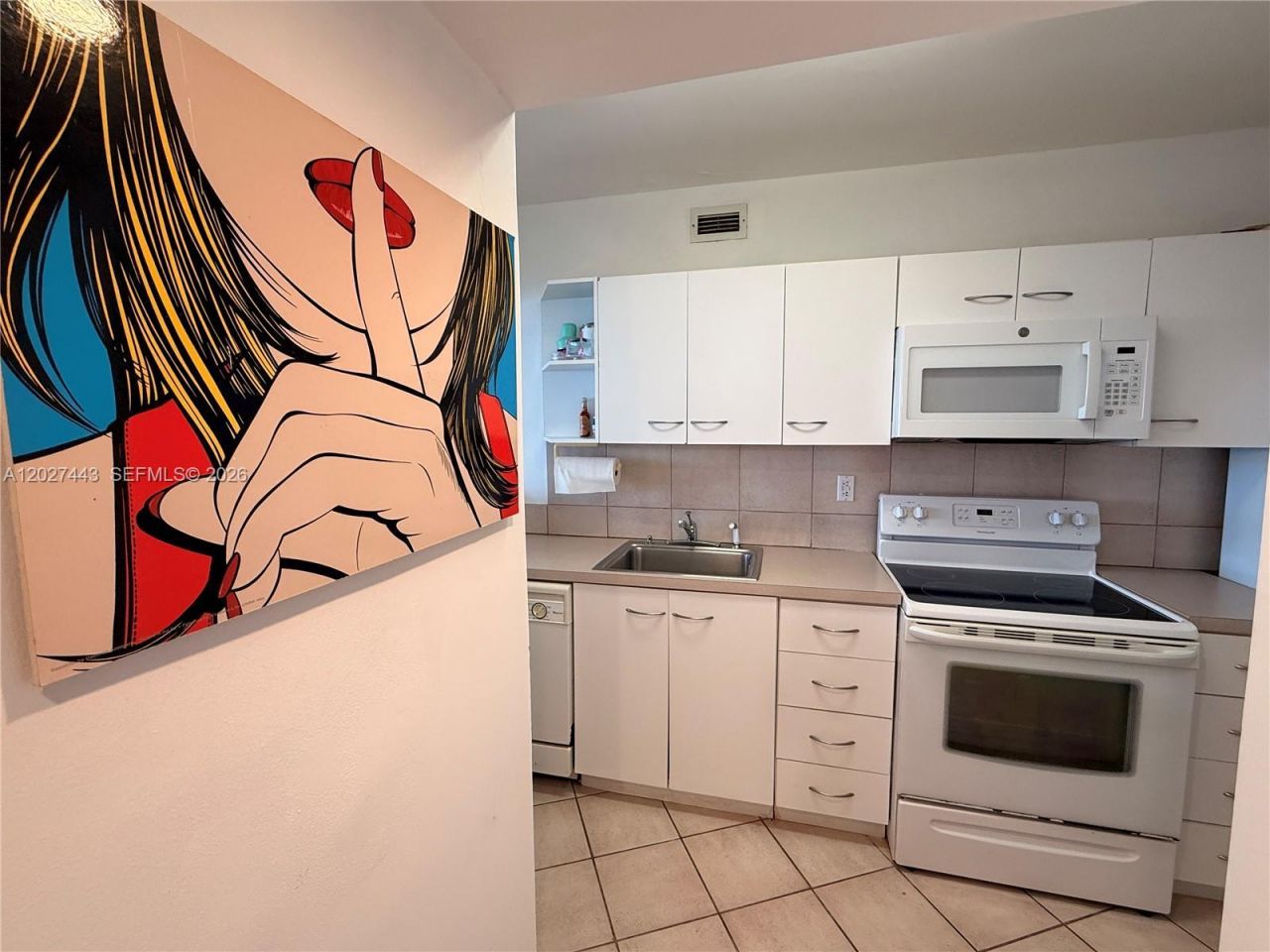 100 Lincoln Rd , Unit 1427, Miami Beach, FL 33139 Photo