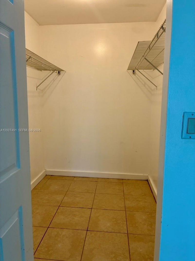 650 NE 64th St, Unit G402, Miami, FL 33138 Photo