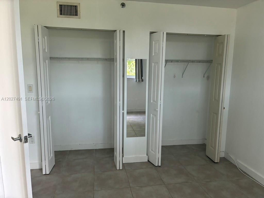 650 NE 64th St, Unit G402, Miami, FL 33138 Photo