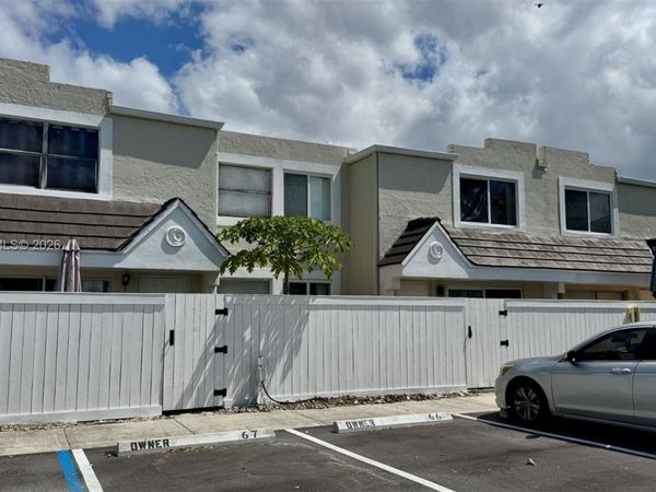4540 SW 68th Ct Cir , Unit 43-7, Miami, FL 33155