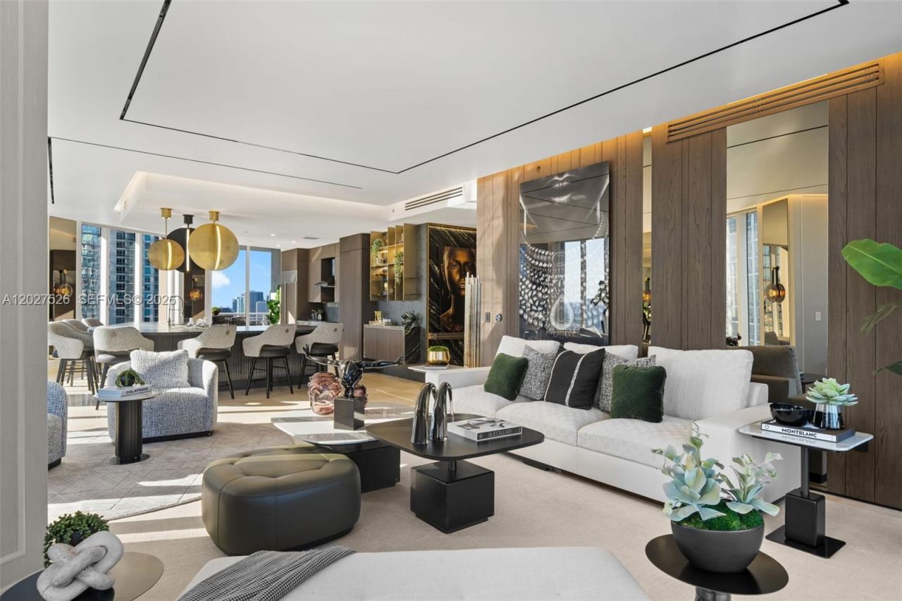 901 Brickell Key Blvd , Unit 3304, Miami, FL 33131 Photo