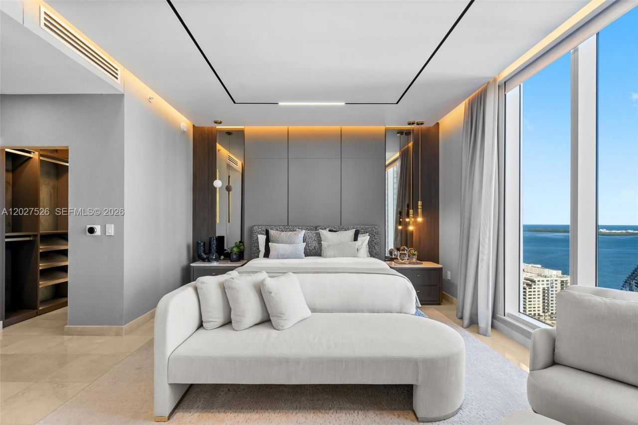 901 Brickell Key Blvd , Unit 3304, Miami, FL 33131 Photo