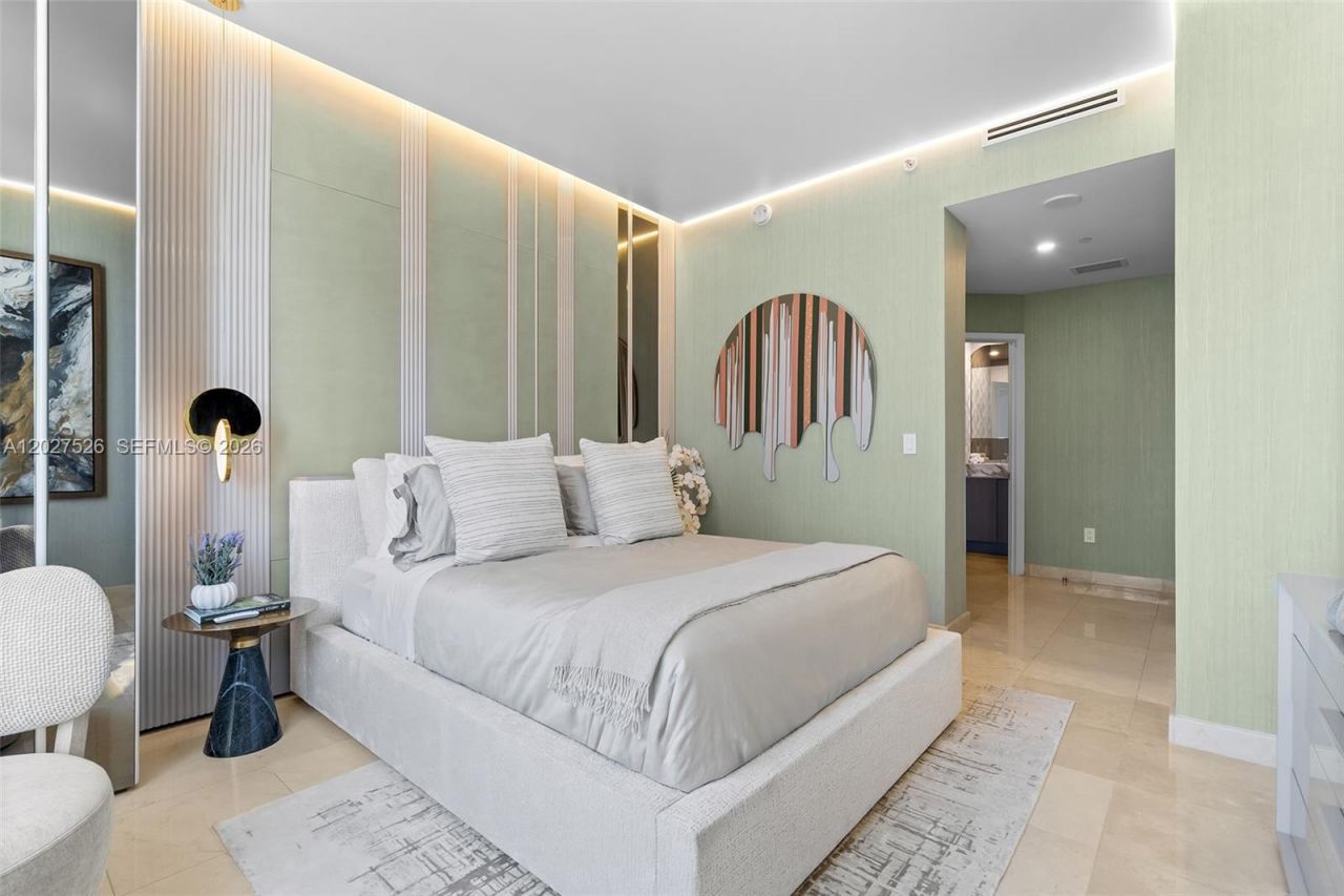 901 Brickell Key Blvd , Unit 3304, Miami, FL 33131 Photo