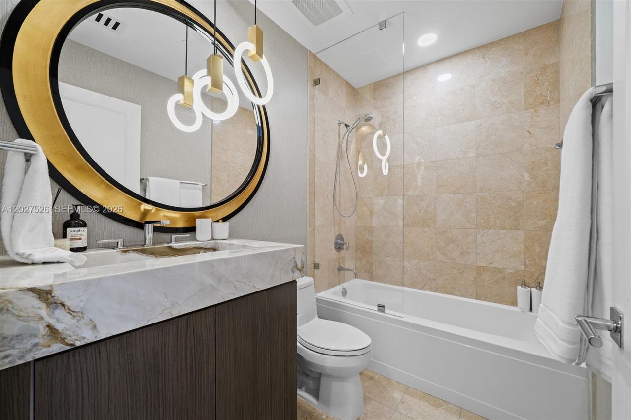 901 Brickell Key Blvd , Unit 3304, Miami, FL 33131 Photo