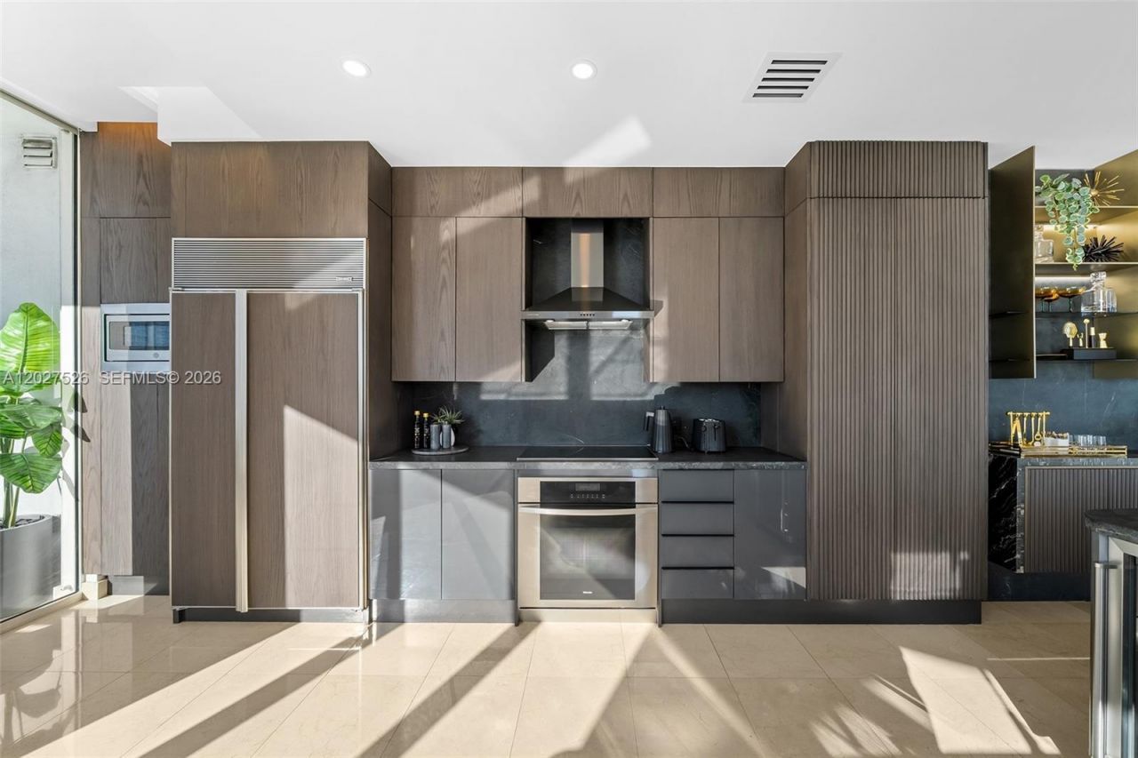 901 Brickell Key Blvd , Unit 3304, Miami, FL 33131 Photo
