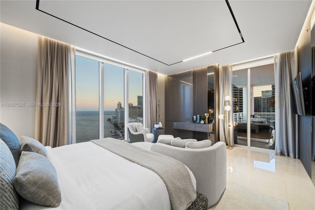 901 Brickell Key Blvd , Unit 3304, Miami, FL 33131 Photo