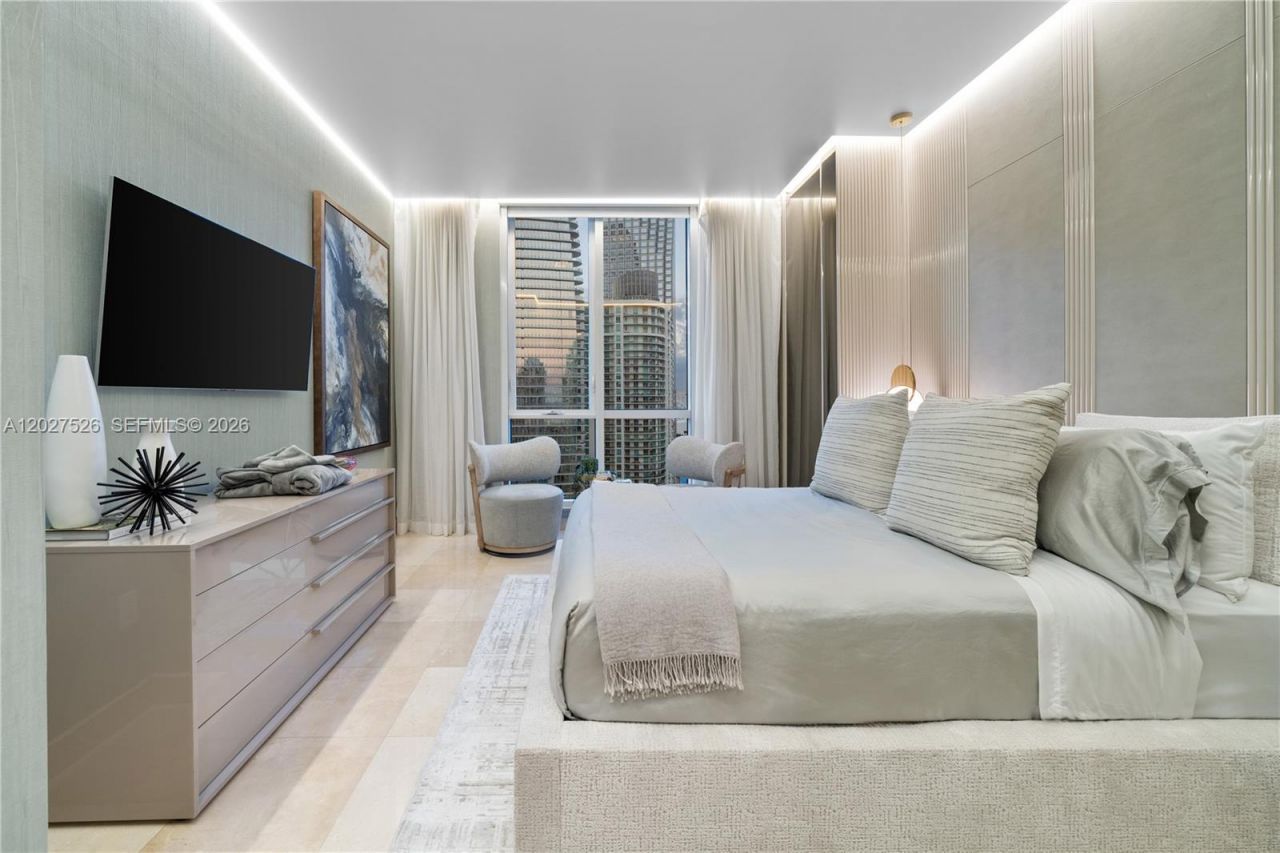 901 Brickell Key Blvd , Unit 3304, Miami, FL 33131 Photo