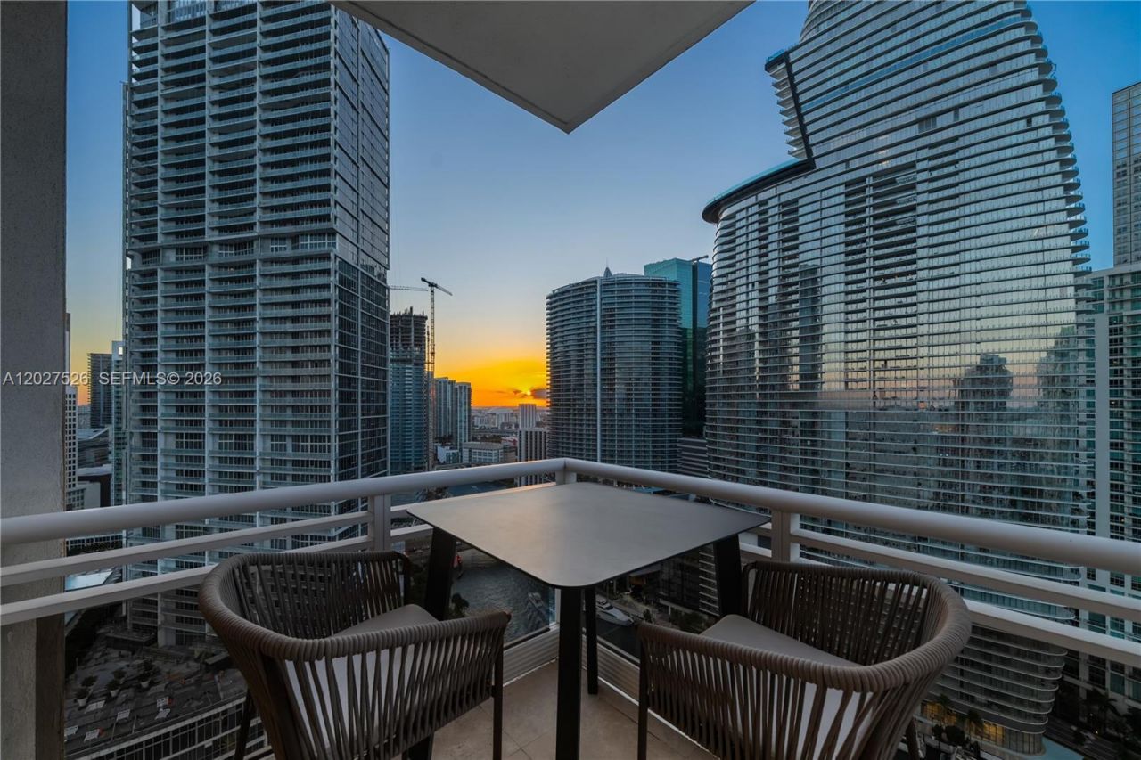 901 Brickell Key Blvd , Unit 3304, Miami, FL 33131 Photo