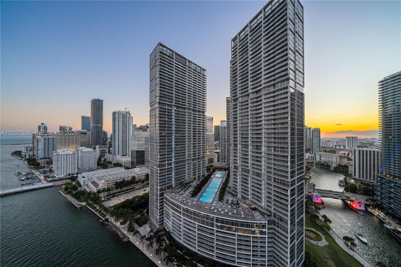 901 Brickell Key Blvd , Unit 3304, Miami, FL 33131 Photo
