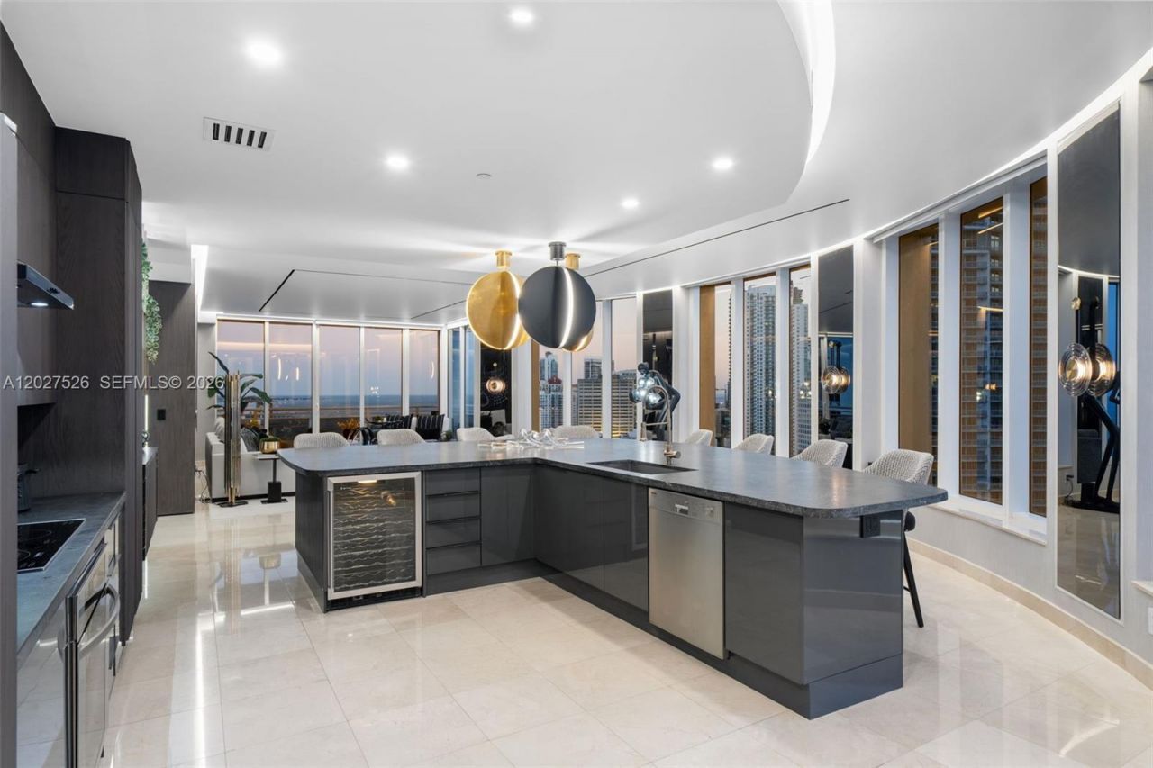 901 Brickell Key Blvd , Unit 3304, Miami, FL 33131 Photo