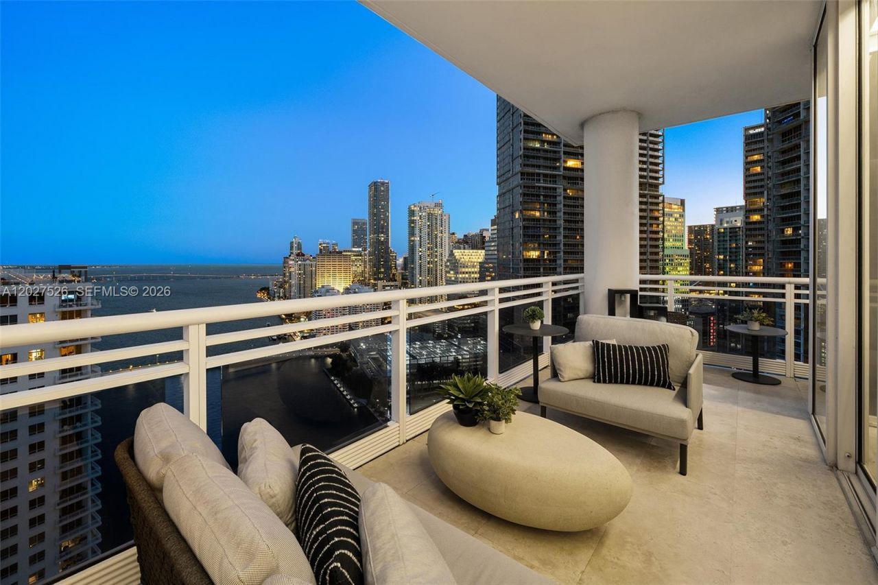 901 Brickell Key Blvd , Unit 3304, Miami, FL 33131 Photo