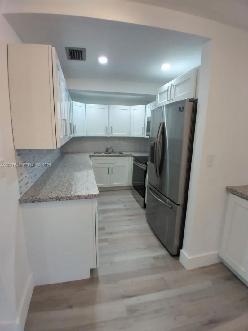 5838 SW 74th Terrace , Unit 118, South Miami, FL 33143 Photo