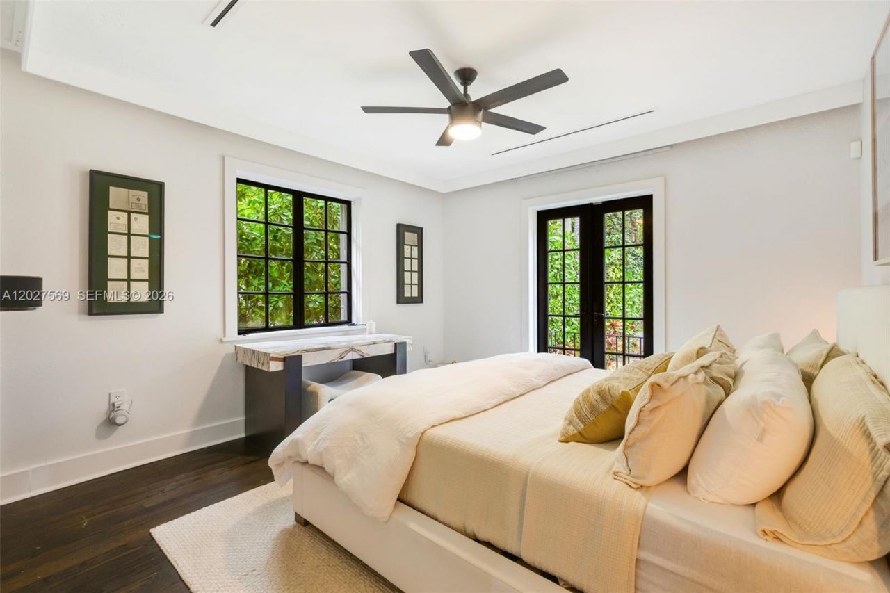 1225 Alhambra Cir , Coral Gables, FL 33134 Photo