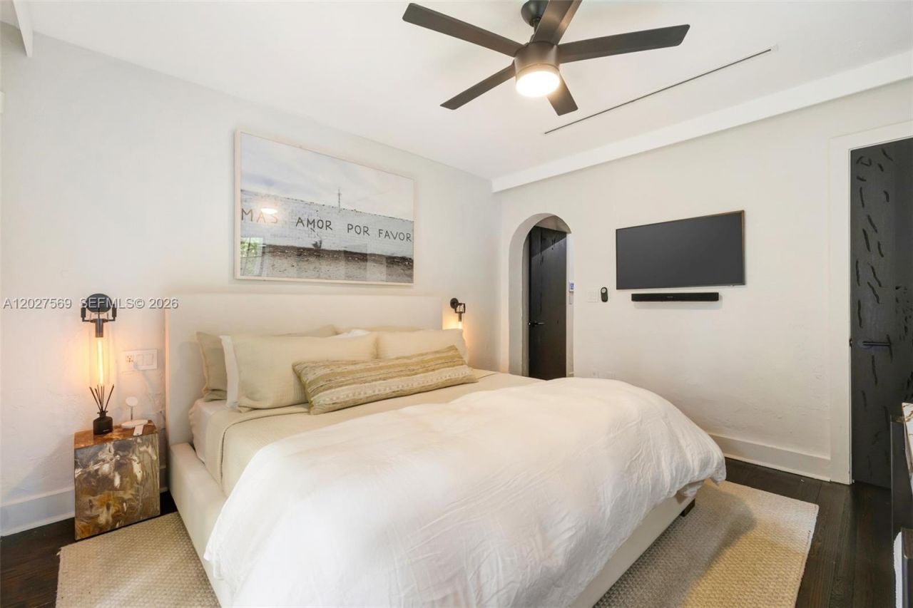1225 Alhambra Cir , Coral Gables, FL 33134 Photo