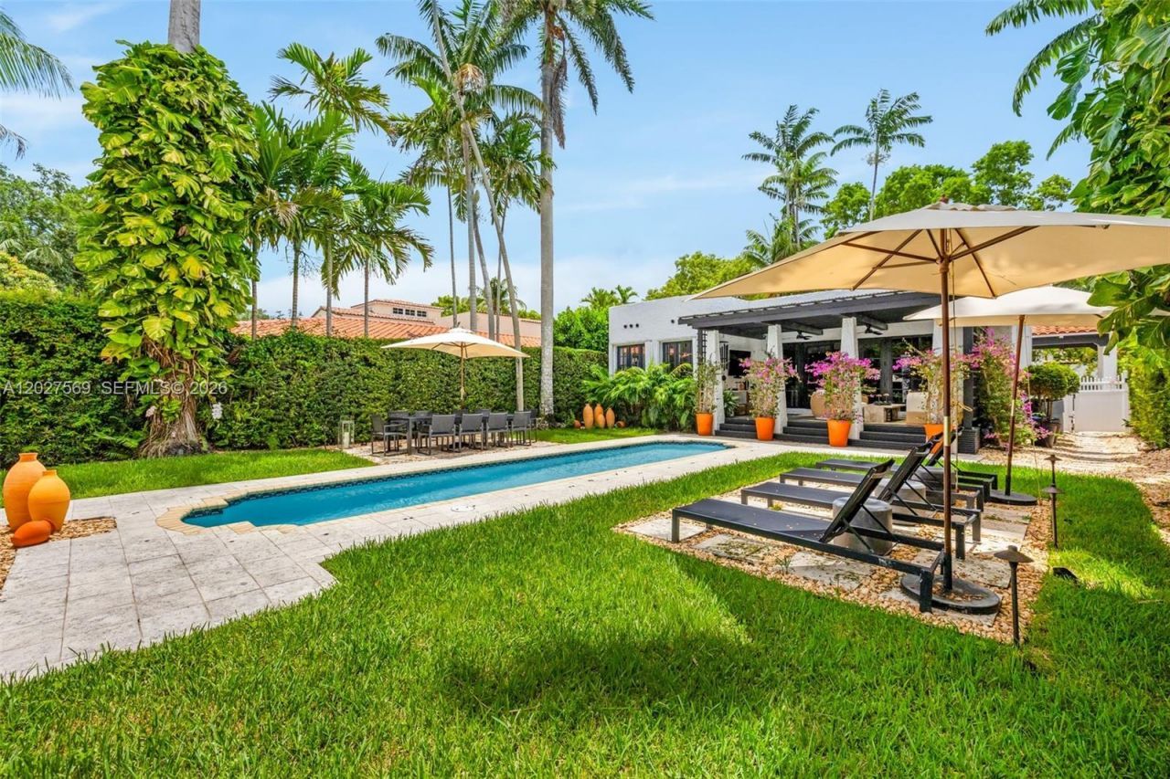 1225 Alhambra Cir , Coral Gables, FL 33134 Photo