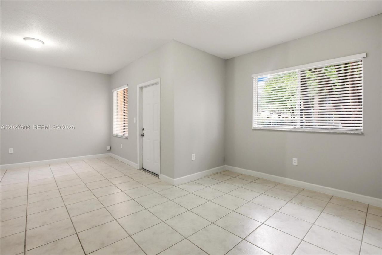 22946 SW 112th Pl , Miami, FL 33170 Photo