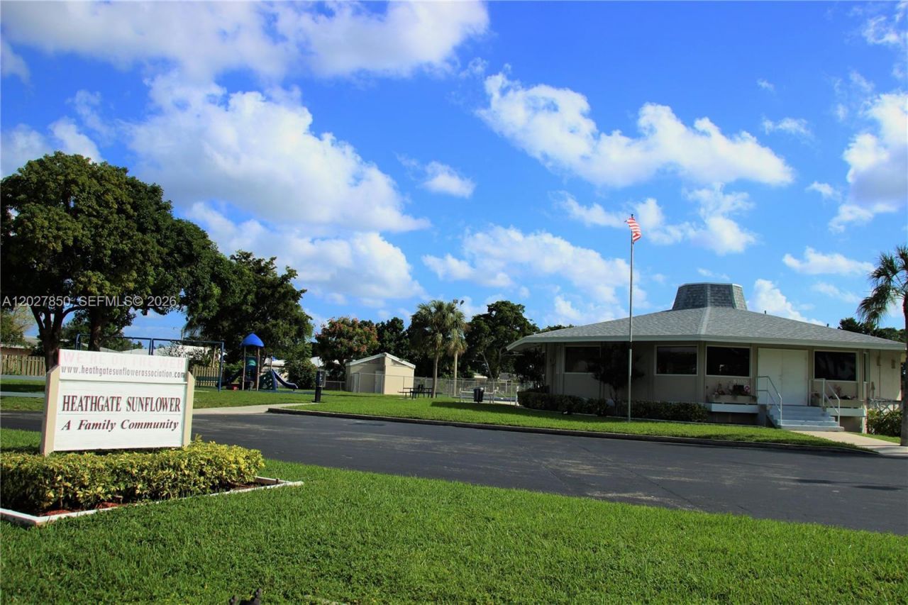 6631 NW 84th St, Tamarac, FL 33321 Photo