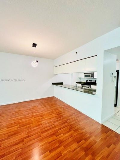 1200 Brickell Bay Dr, Unit 4308, Miami, FL 33131 Photo