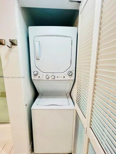 1200 Brickell Bay Dr, Unit 4308, Miami, FL 33131 Photo