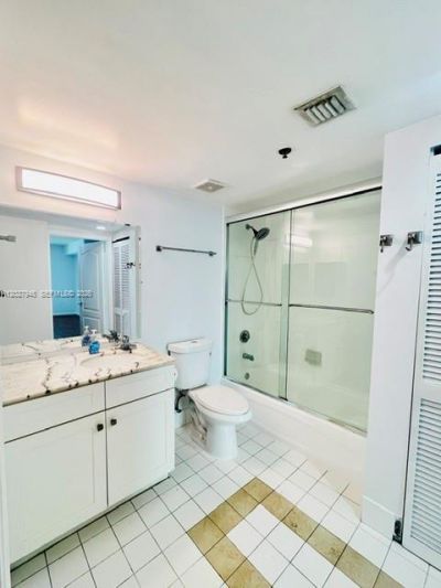 1200 Brickell Bay Dr, Unit 4308, Miami, FL 33131 Photo
