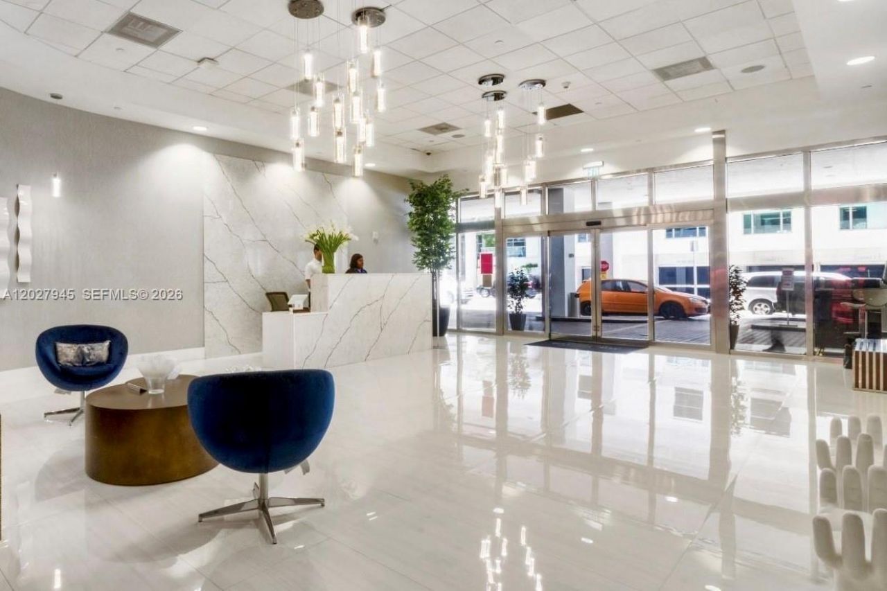 1200 Brickell Bay Dr, Unit 4308, Miami, FL 33131 Photo