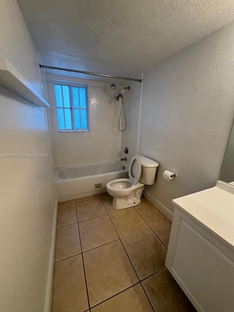 4800 NW 79th Ave , Unit 208, Doral, FL 33166 Photo