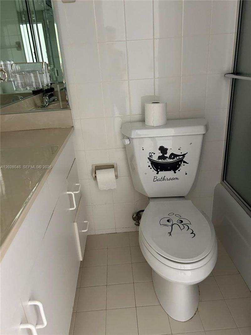7441 Wayne Ave , Unit 14D, Miami Beach, FL 33141 Photo