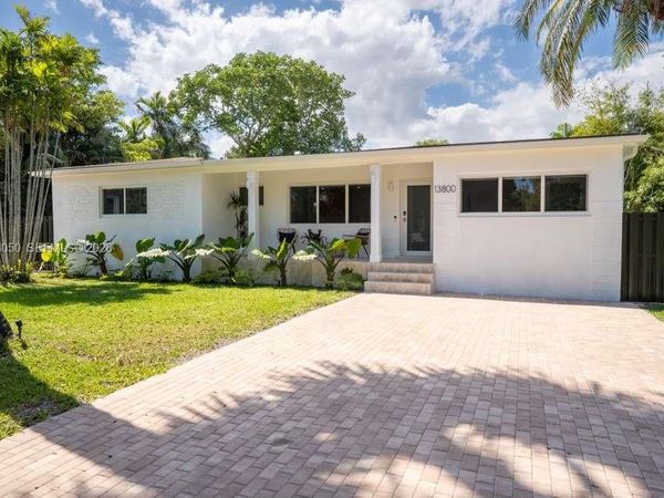 13800 NE 1st Ave , Miami, FL 33161
