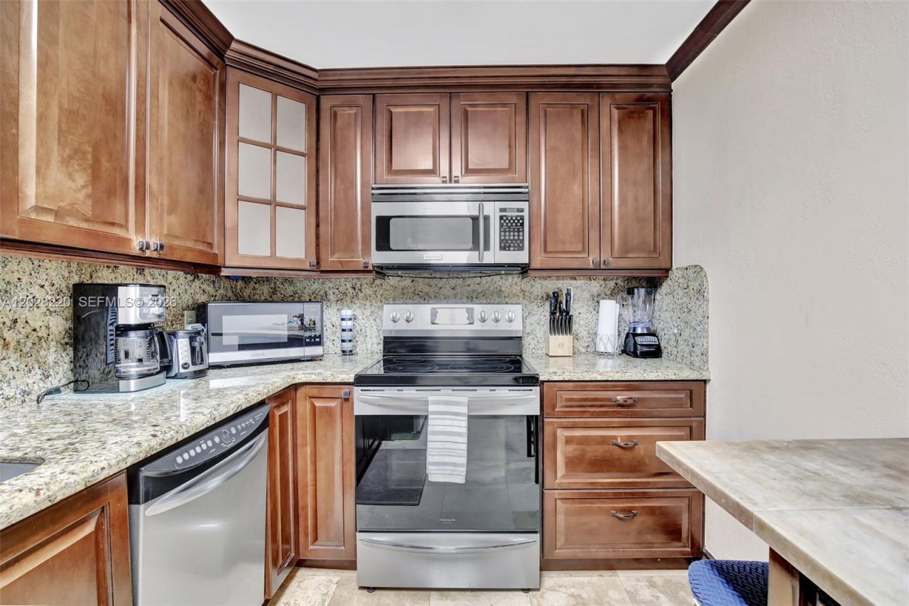 3801 S Ocean Dr , Unit 6Z, Hollywood, FL 33019 Photo