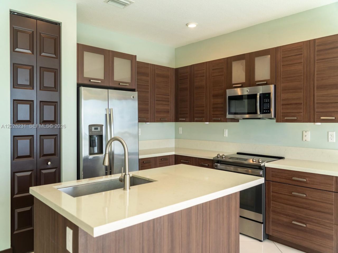 15675 NW 91st Ct , Unit 15675, Miami Lakes, FL 33018 Photo