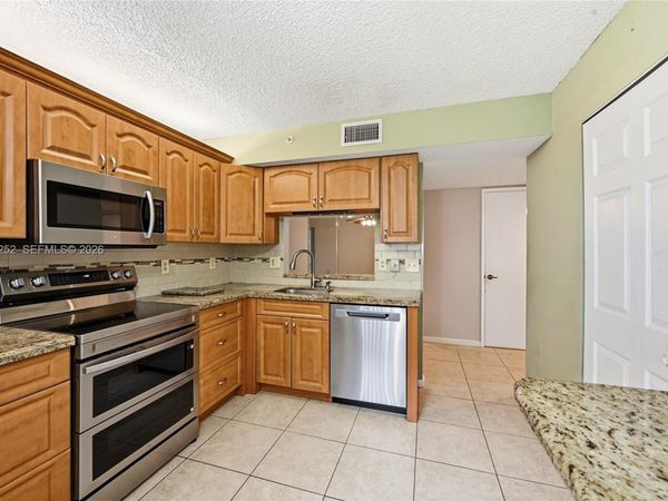 15342 Lakes Of Delray Blvd, Unit 90, Delray Beach, FL 33484