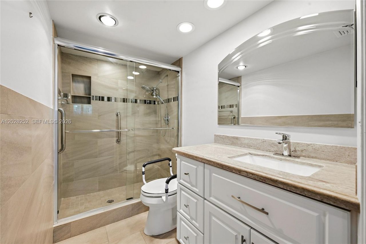 15342 Lakes Of Delray Blvd, Unit 90, Delray Beach, FL 33484 Photo