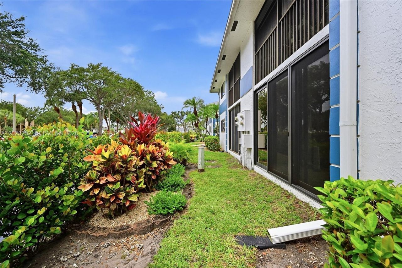 15342 Lakes Of Delray Blvd, Unit 90, Delray Beach, FL 33484 Photo