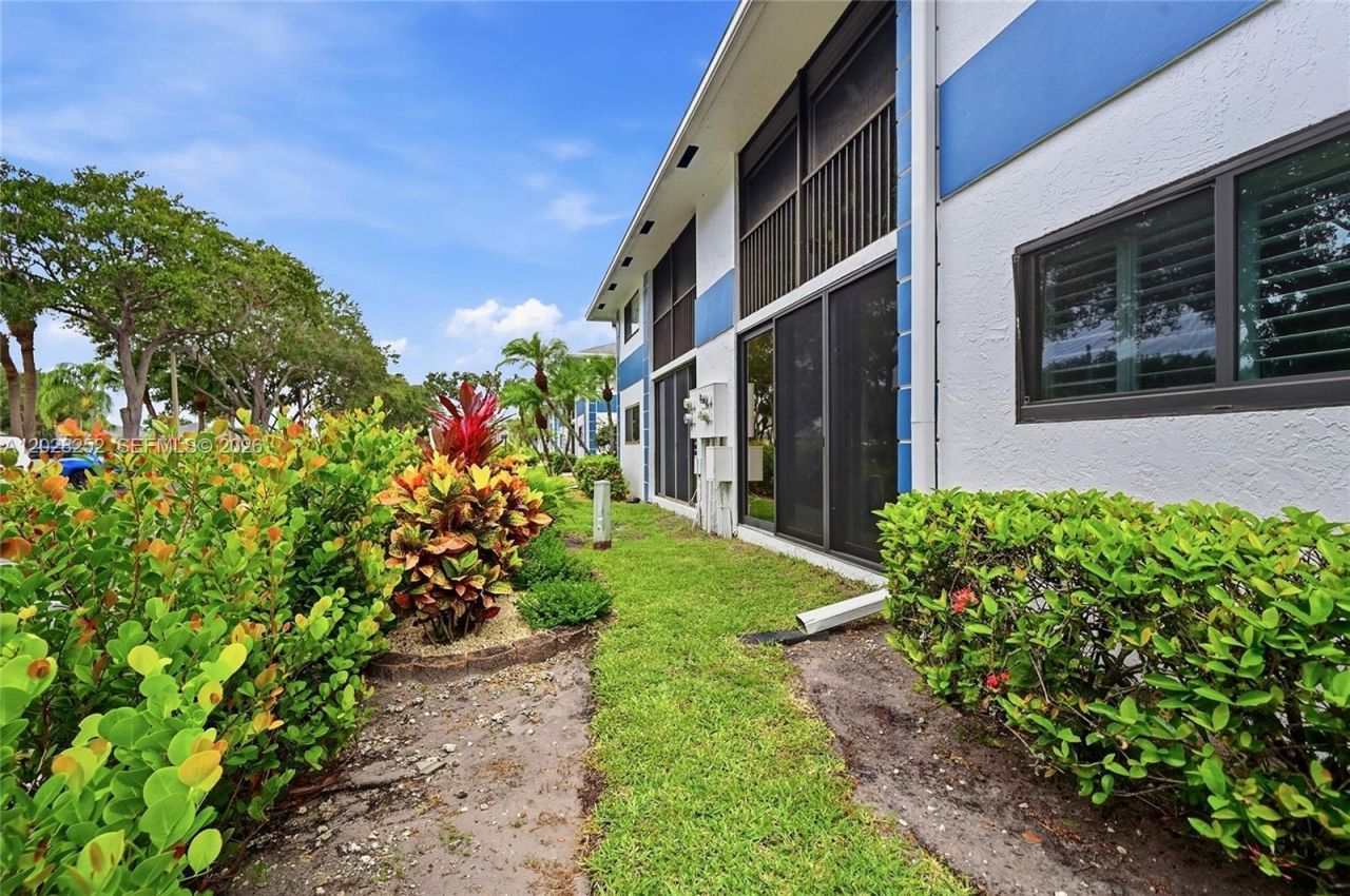 15342 Lakes Of Delray Blvd, Unit 90, Delray Beach, FL 33484 Photo