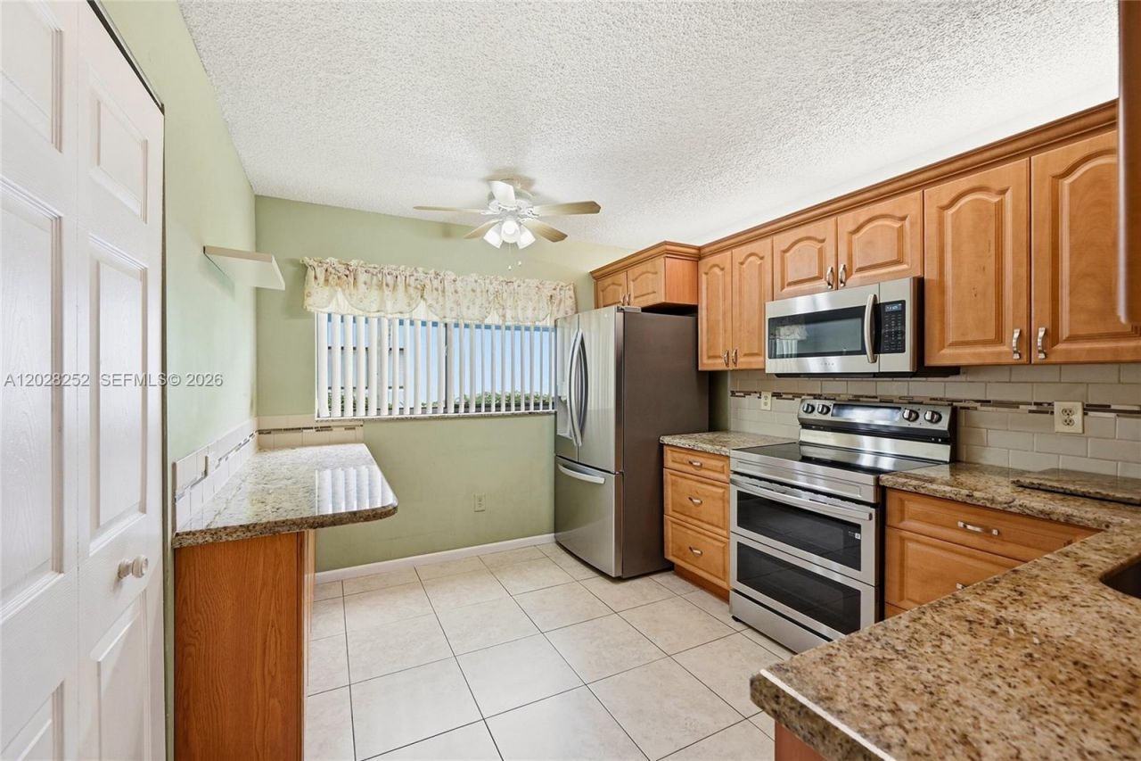 15342 Lakes Of Delray Blvd, Unit 90, Delray Beach, FL 33484 Photo