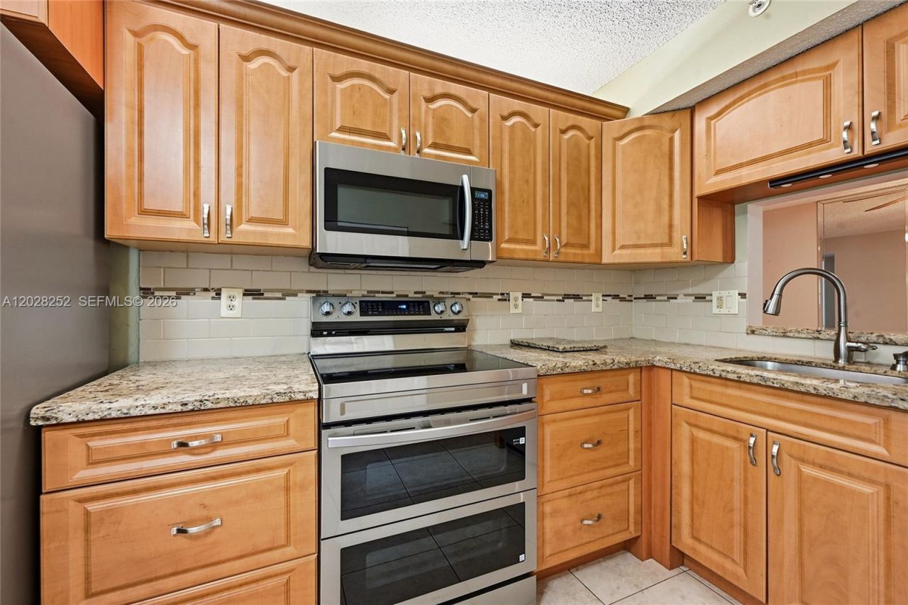 15342 Lakes Of Delray Blvd, Unit 90, Delray Beach, FL 33484 Photo