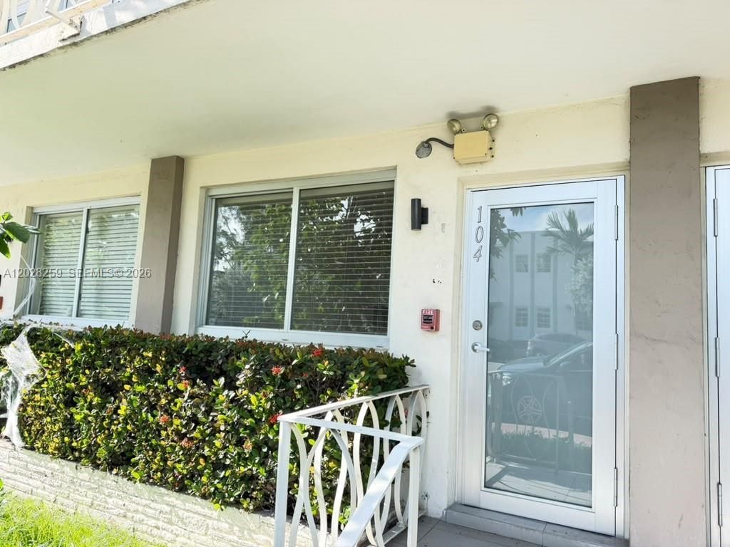 1601 Meridian Ave, Unit 104, Miami Beach, FL 33139 Photo
