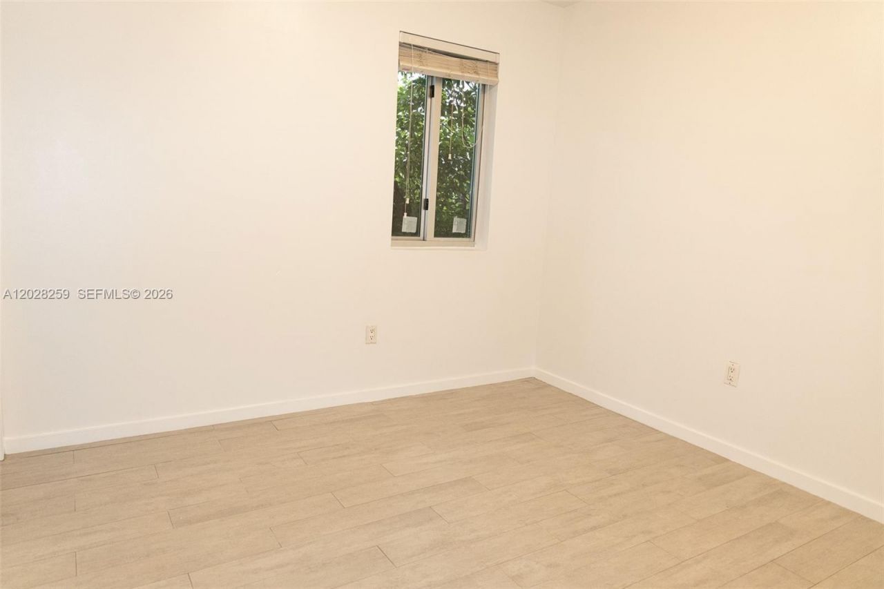 1601 Meridian Ave, Unit 104, Miami Beach, FL 33139 Photo