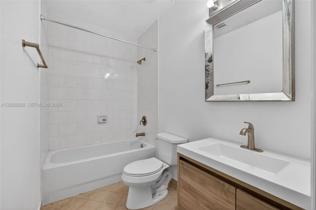 652 NE 63rd St , Unit 103, Miami, FL 33138 Photo