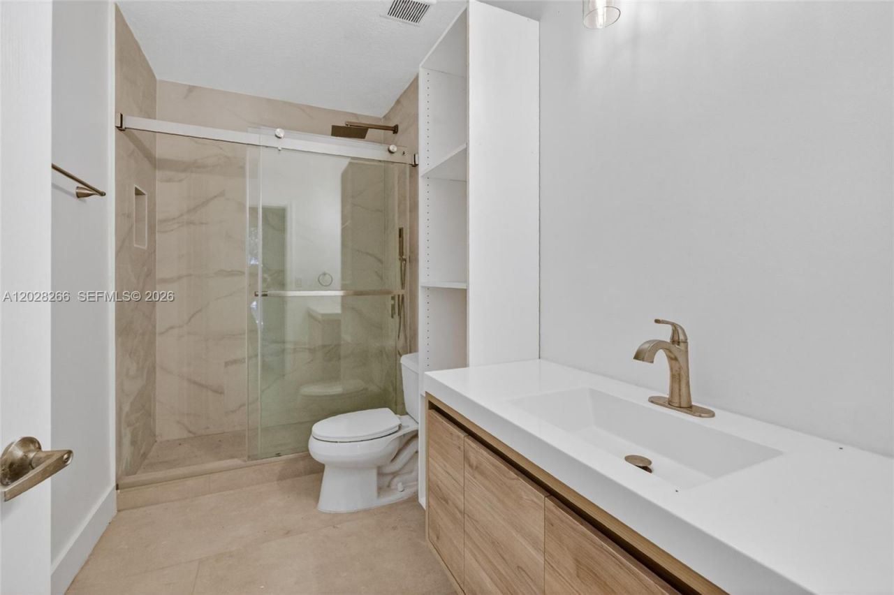 652 NE 63rd St , Unit 103, Miami, FL 33138 Photo