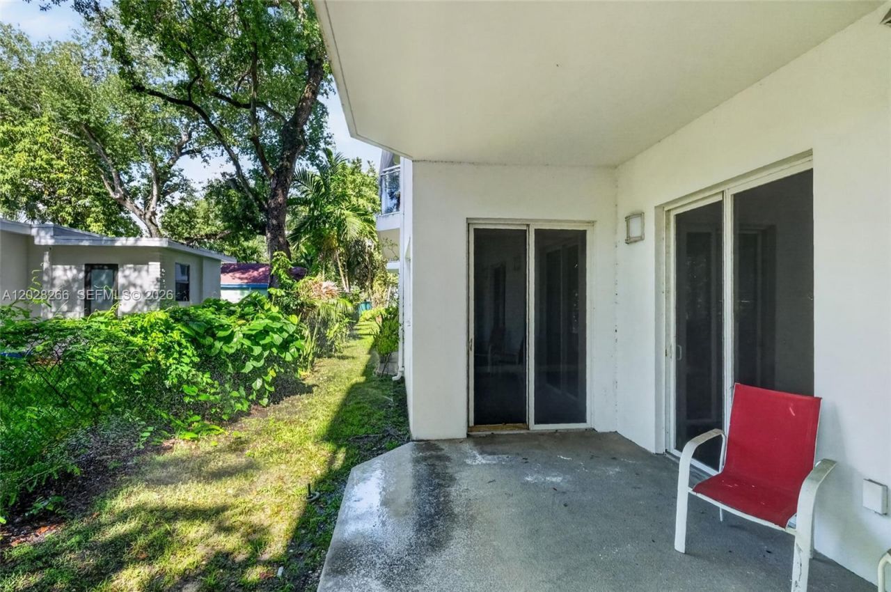 652 NE 63rd St , Unit 103, Miami, FL 33138 Photo