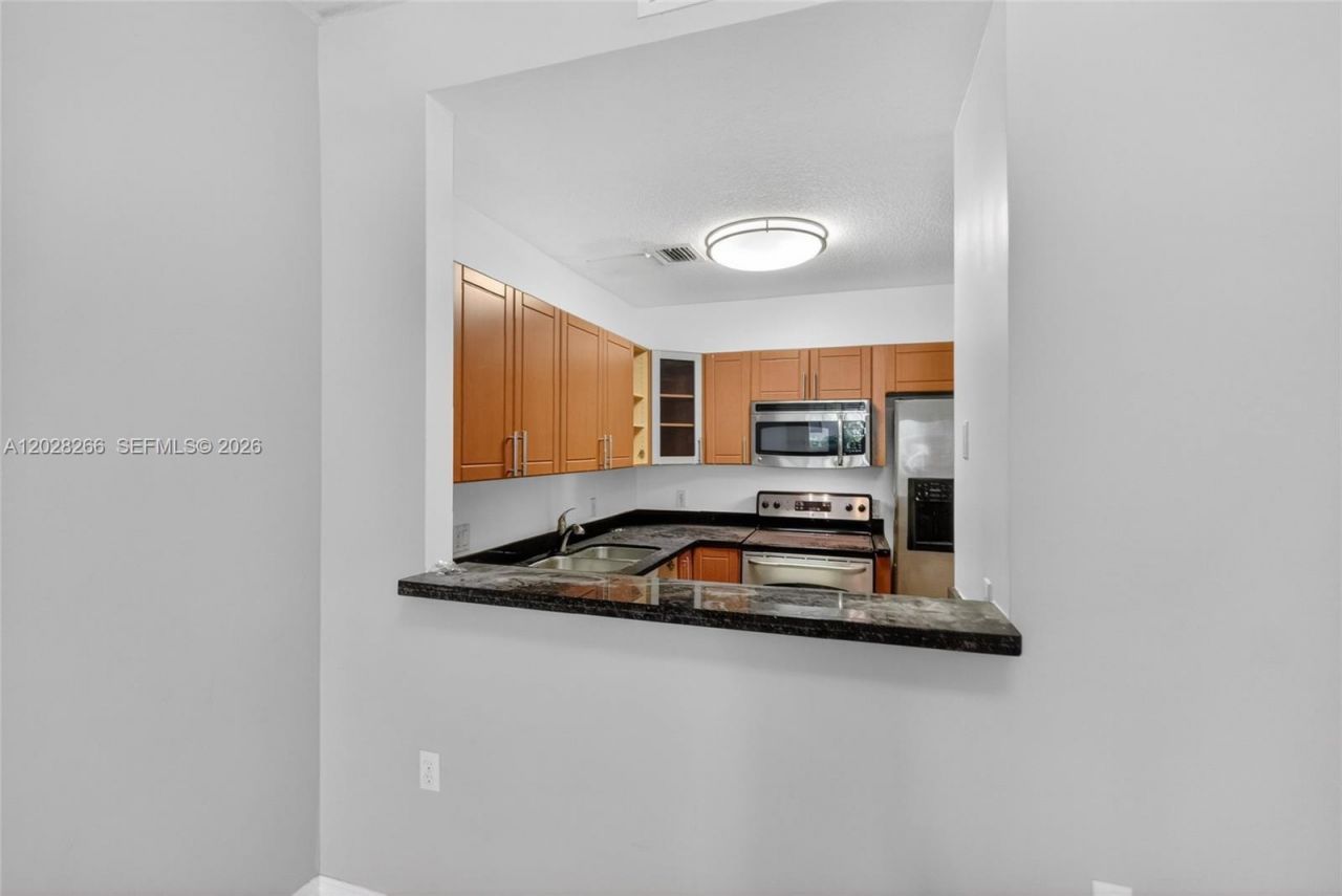 652 NE 63rd St , Unit 103, Miami, FL 33138 Photo