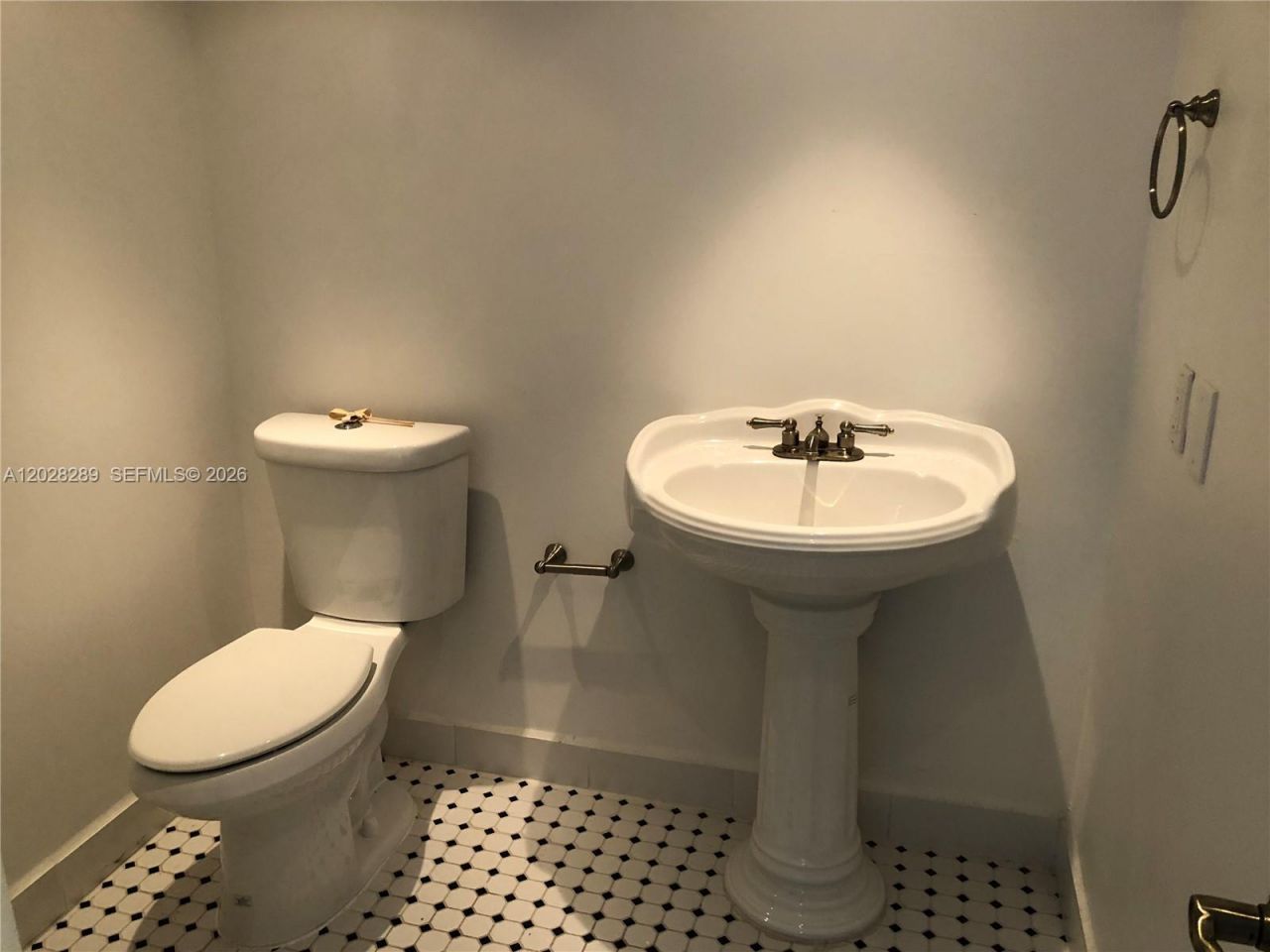 16300 Golf Club Rd , Unit 105, Weston, FL 33326 Photo
