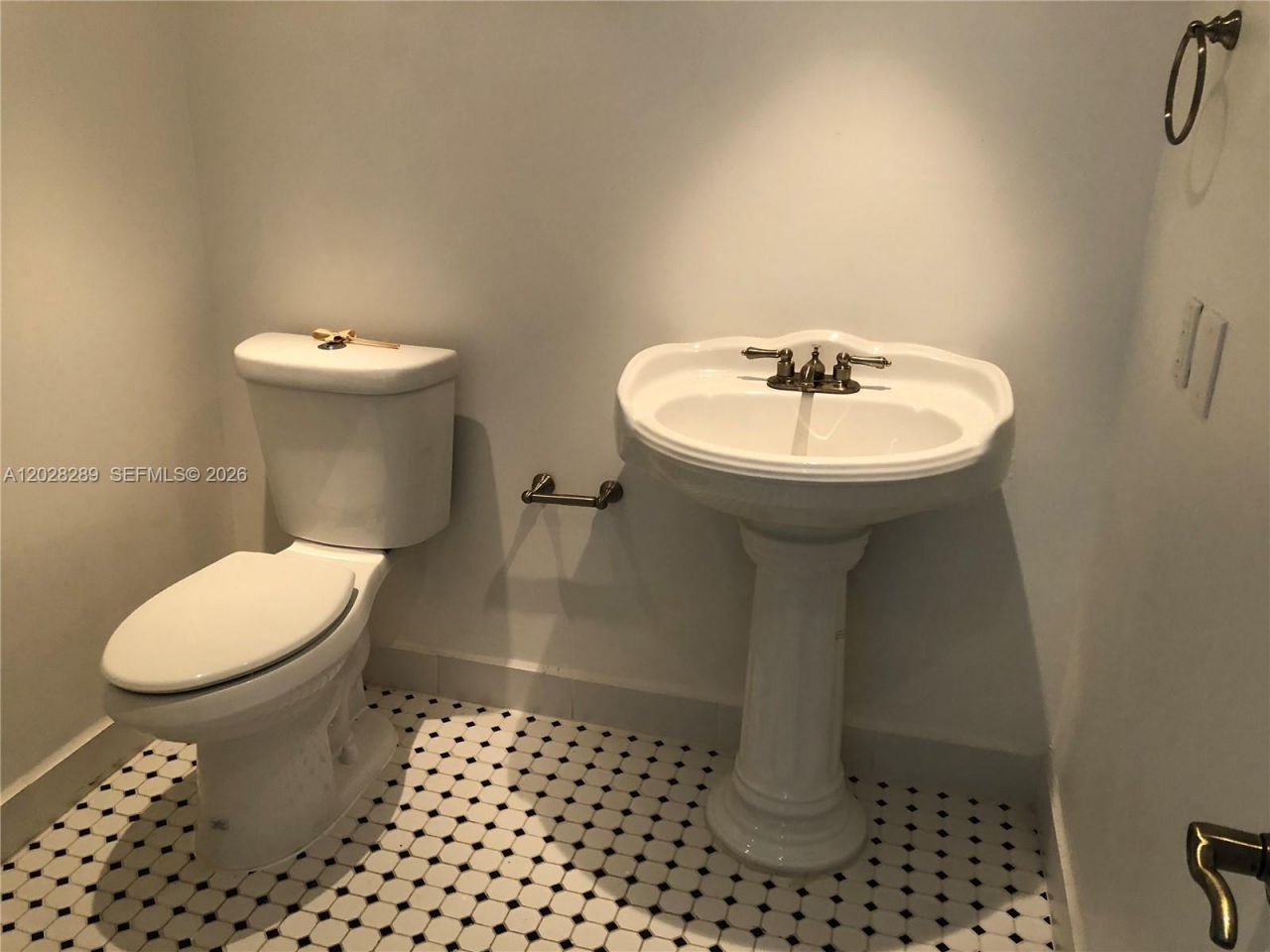 16300 Golf Club Rd , Unit 105, Weston, FL 33326 Photo