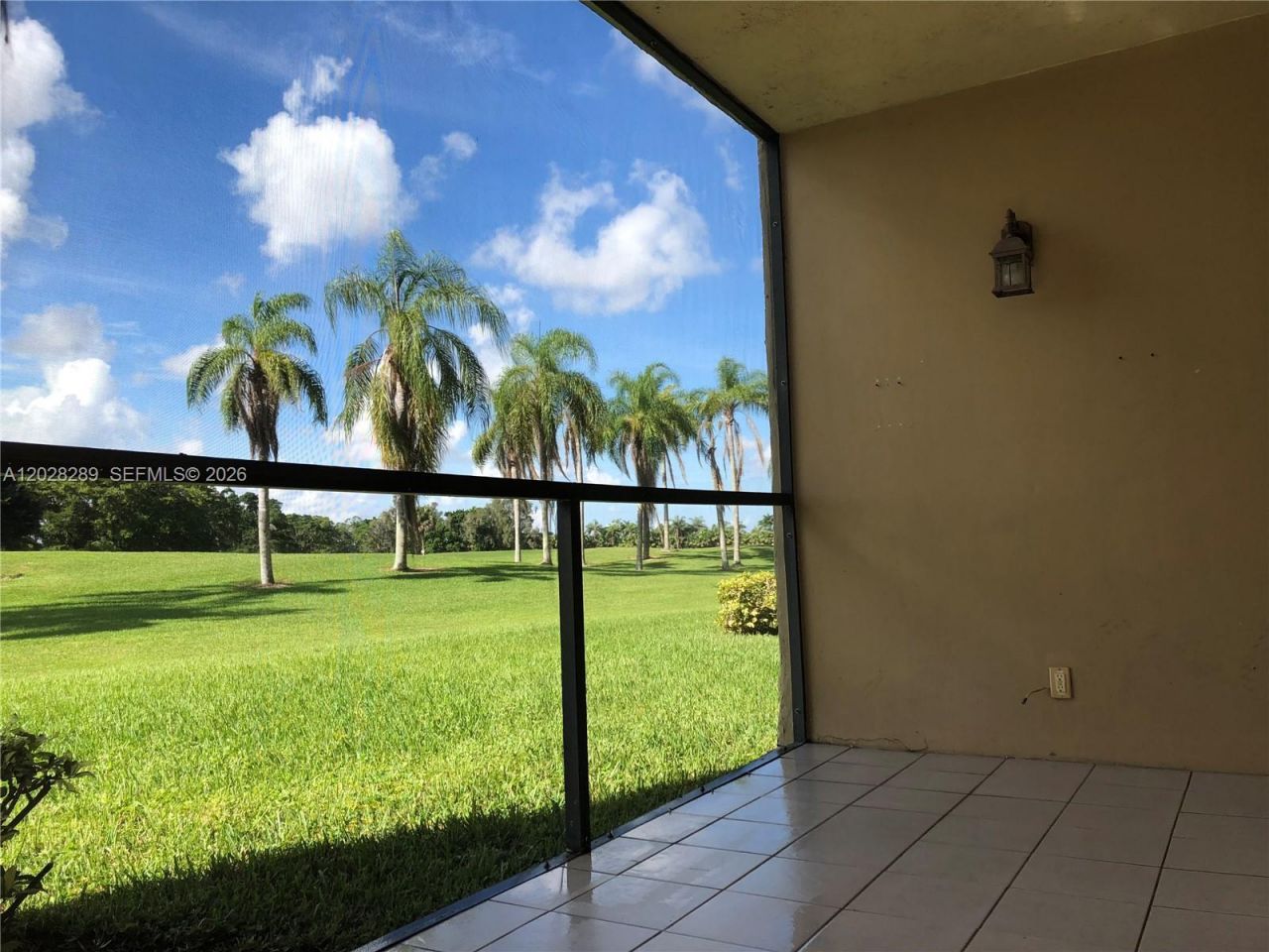 16300 Golf Club Rd , Unit 105, Weston, FL 33326 Photo