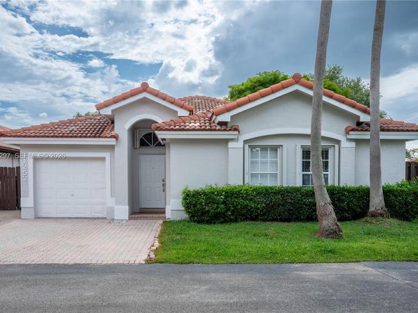 11252 NW 58th Ter, Doral, FL 33178