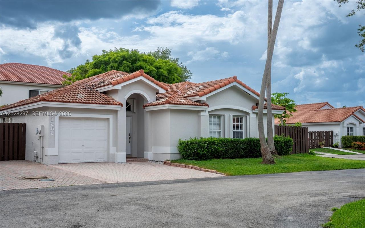 11252 NW 58th Ter, Doral, FL 33178 Photo