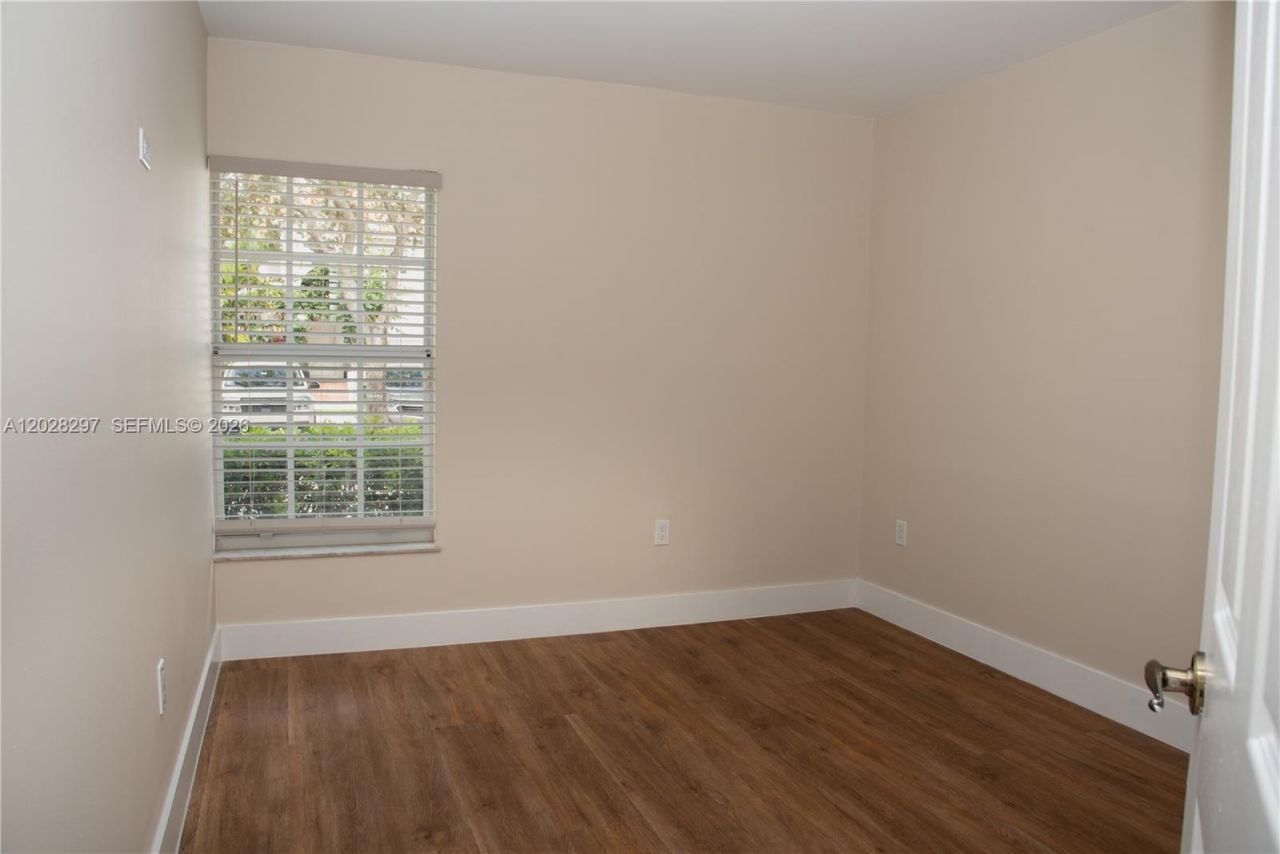 11252 NW 58th Ter, Doral, FL 33178 Photo