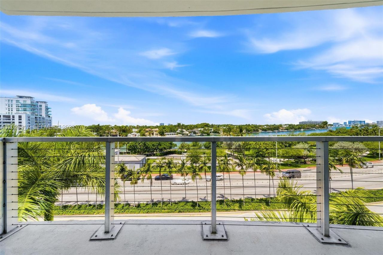 6305 Indian Creek Dr , Unit 5D, Miami Beach, FL 33141 Photo
